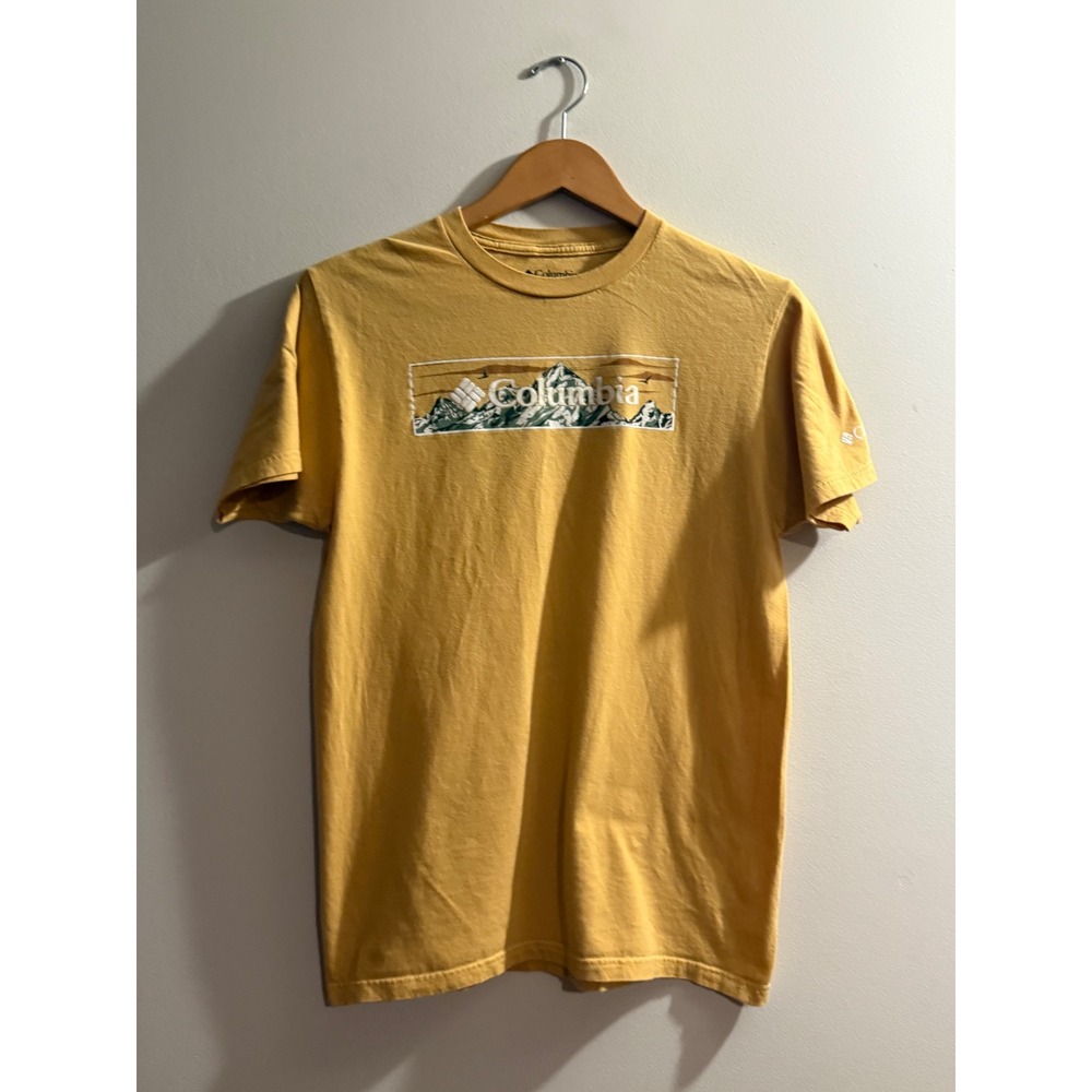 Columbia Sportswear Mens Graphic T-Shirt Mustard Yellow Mountain Logo Medium